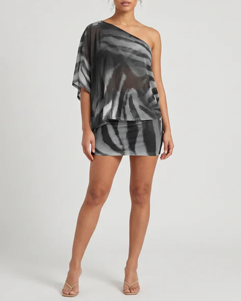 Sexy Claw Print One-Shoulder Top with Cape & Bodycon Skirt Set
