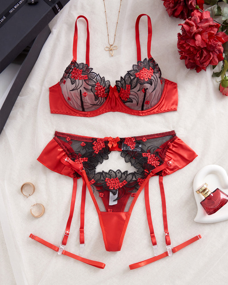 Floral Embroidery See-Through Mesh Colorblock Lingerie Set Secondary image