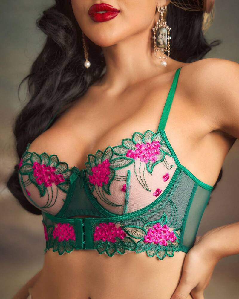Floral Embroidery Sheer Mesh Front-Closure Lingerie Set