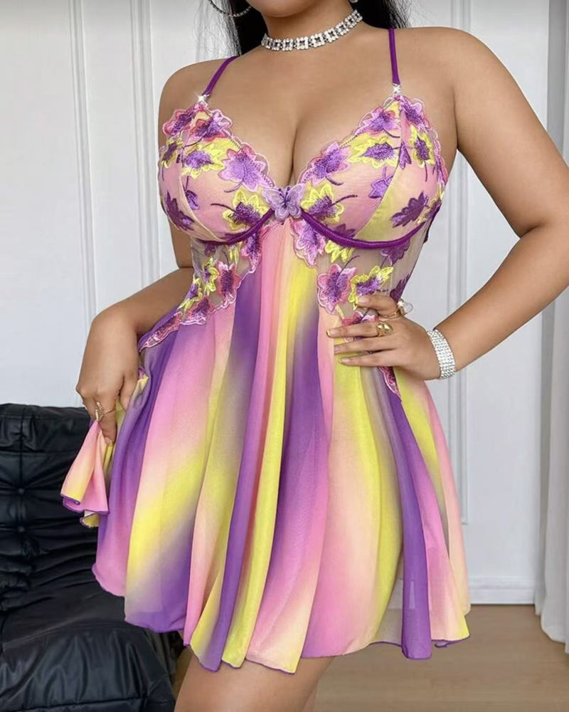 Plus Size Sexy V-Neck Colorful Embroidered Floral Backless Camisole Nightgown Secondary image