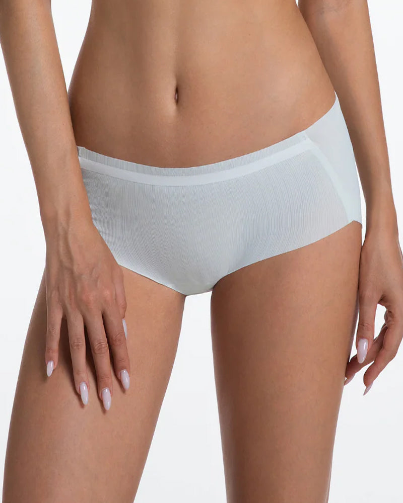 Comfortable Breathable Stretchy Seamless Underwear Secondary image