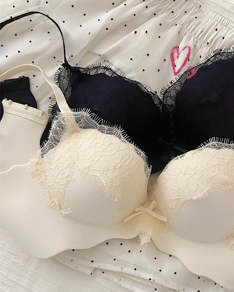 Women's Lace Trim Comfort Bra Secondary image